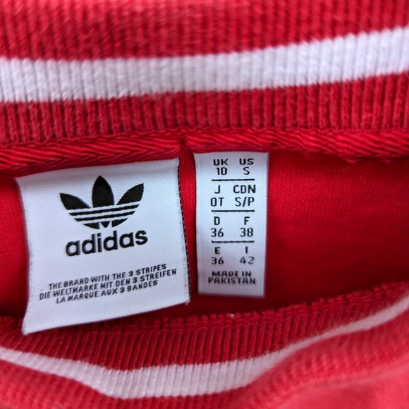 Red adidas cropped trefoil logo‎ tee shirt top Sz Small - Picture 5 of 9